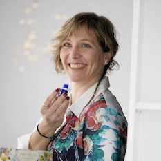 Foto Eva Ruth González, Naturópata con formación Sanitaria y Aromaterapeuta Clínica