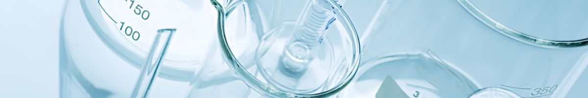 Vasos medidores para realizar las fórmulas de los productos cosméticos y jabones naturales