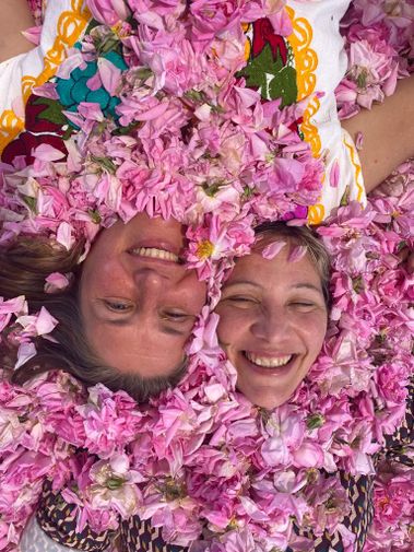 Inundadas de rosas !